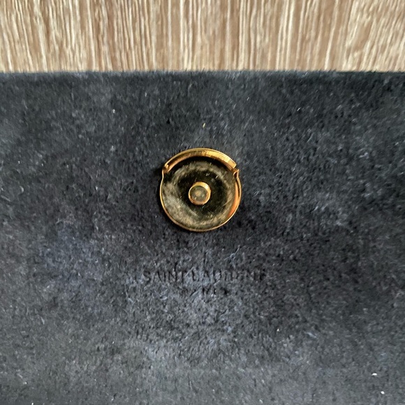 YSL monogram - Picture 10 of 14